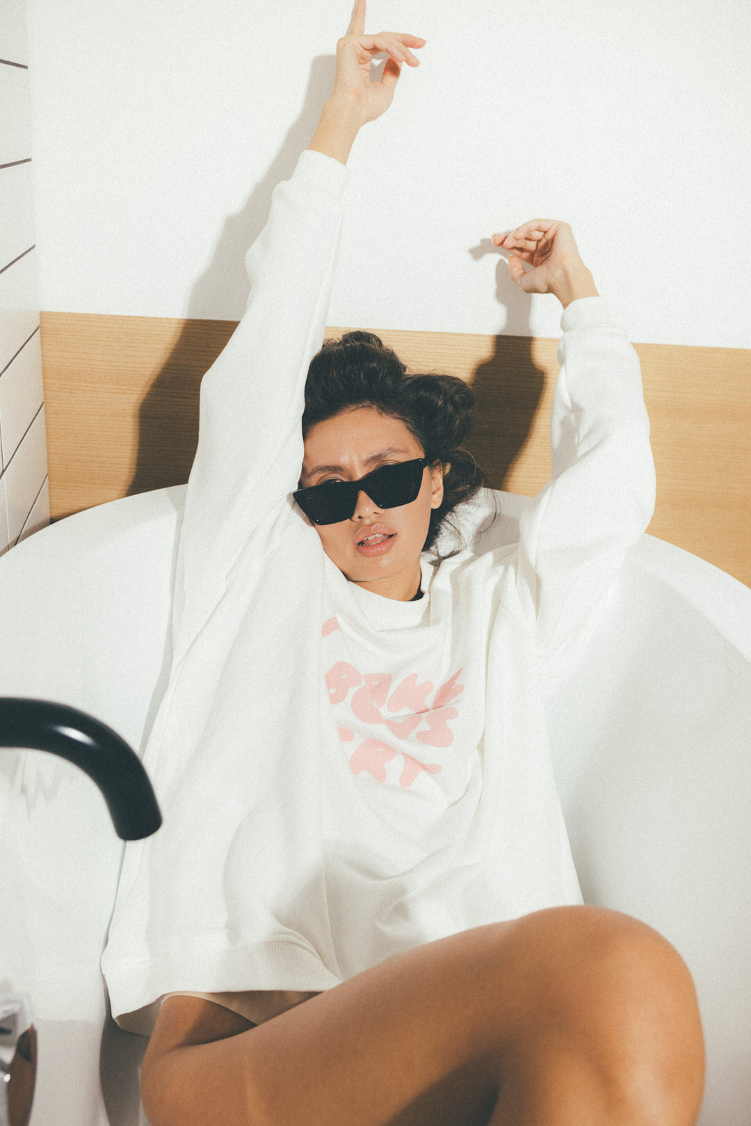 Світшот Ellie “Make boys cry” milk